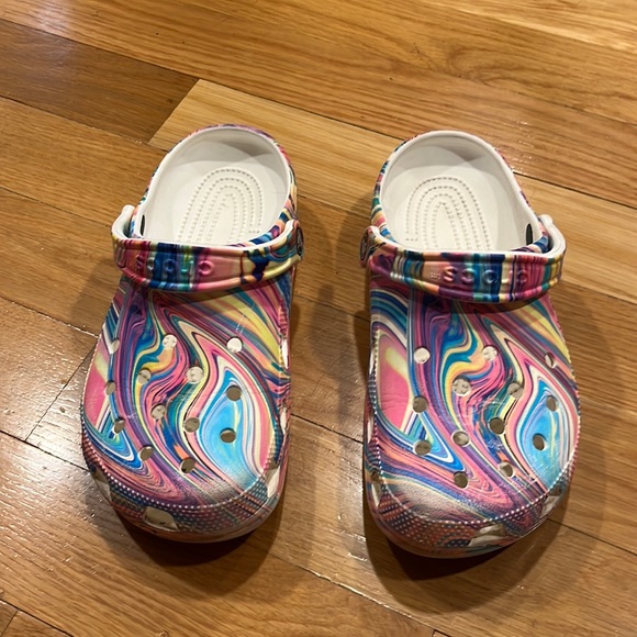 CROCS Shoes - Croc womens tie dye Sandals size 8.